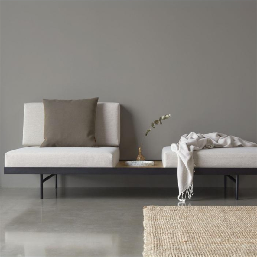 Puri Daybed - Natural med valnød bord | Møbelsalg.dk