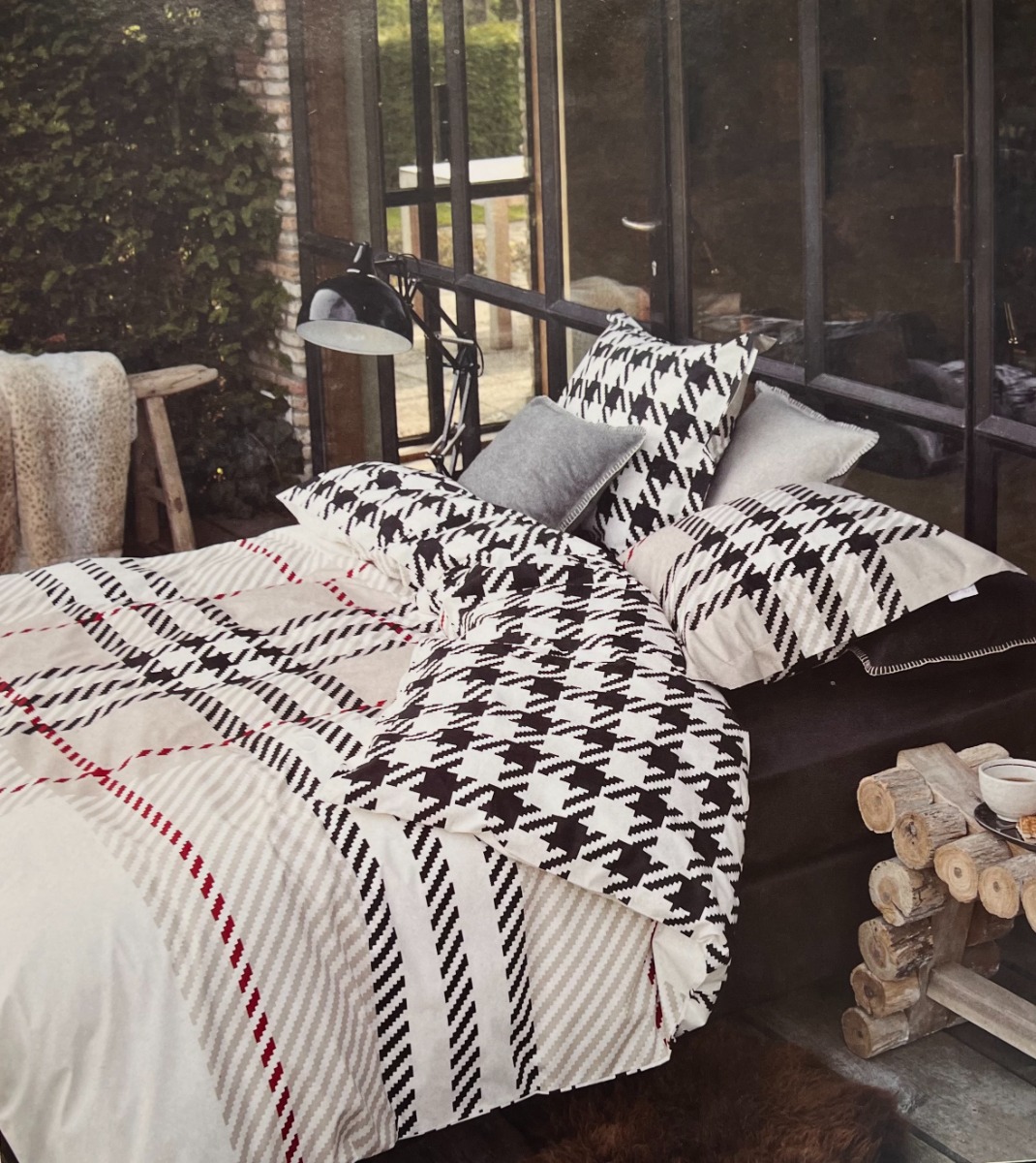 Essenza Spencer sengesæt-140 x 200 cm & 1 stk. tilbage